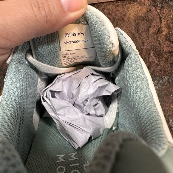 NIB Women’s Aldi Exclusive Mickey Mouse Sneakers - Picture 12 of 12